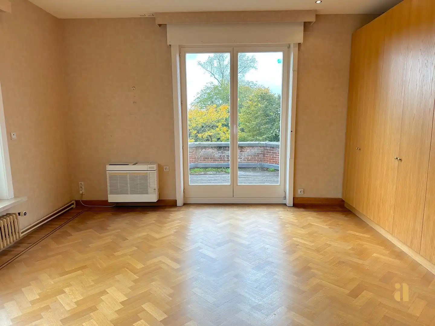 Te huur: royale woning met zwembad foto 33