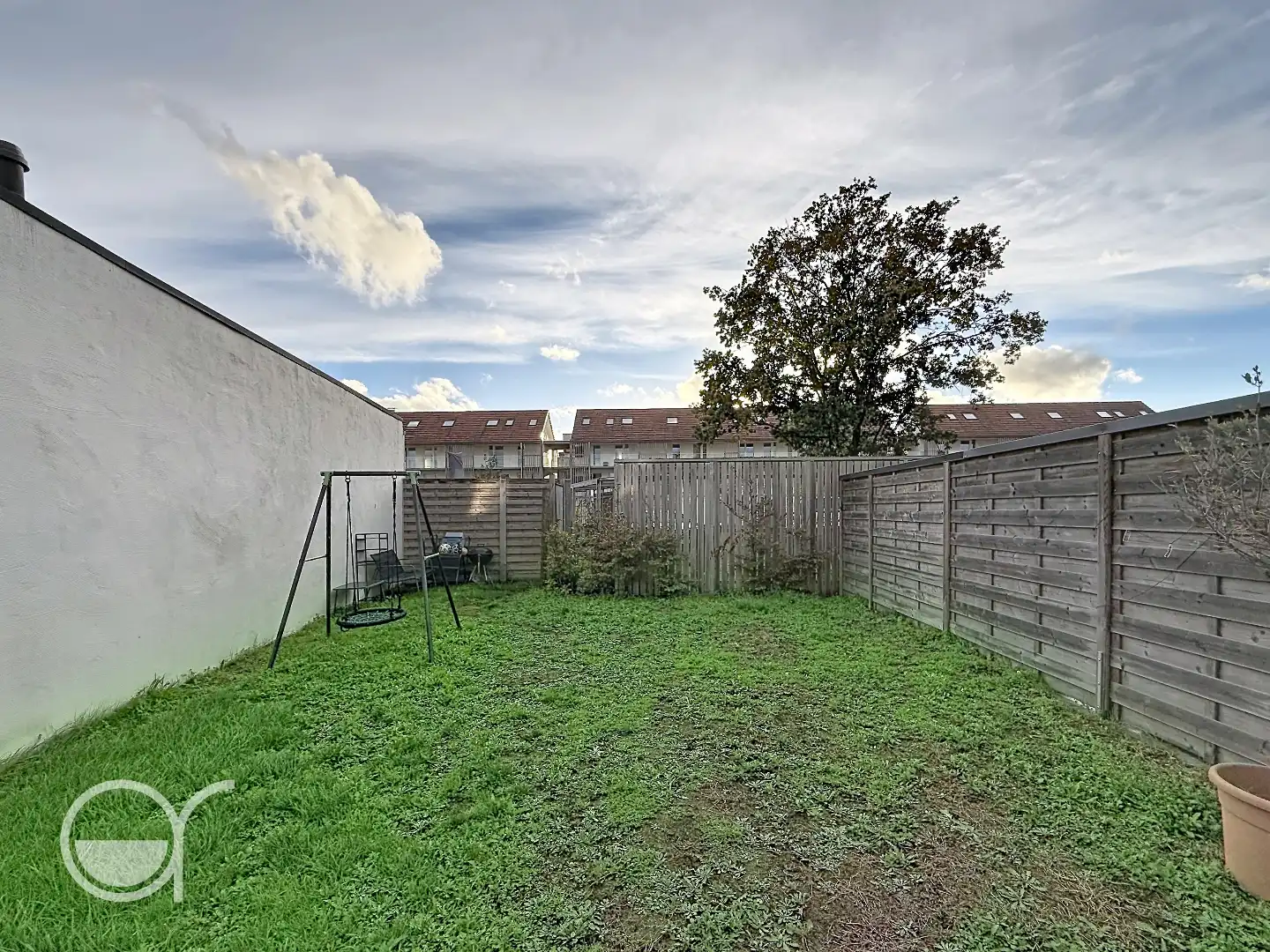 Modern 2-slaapkamerappartement met zonnige tuin foto 13