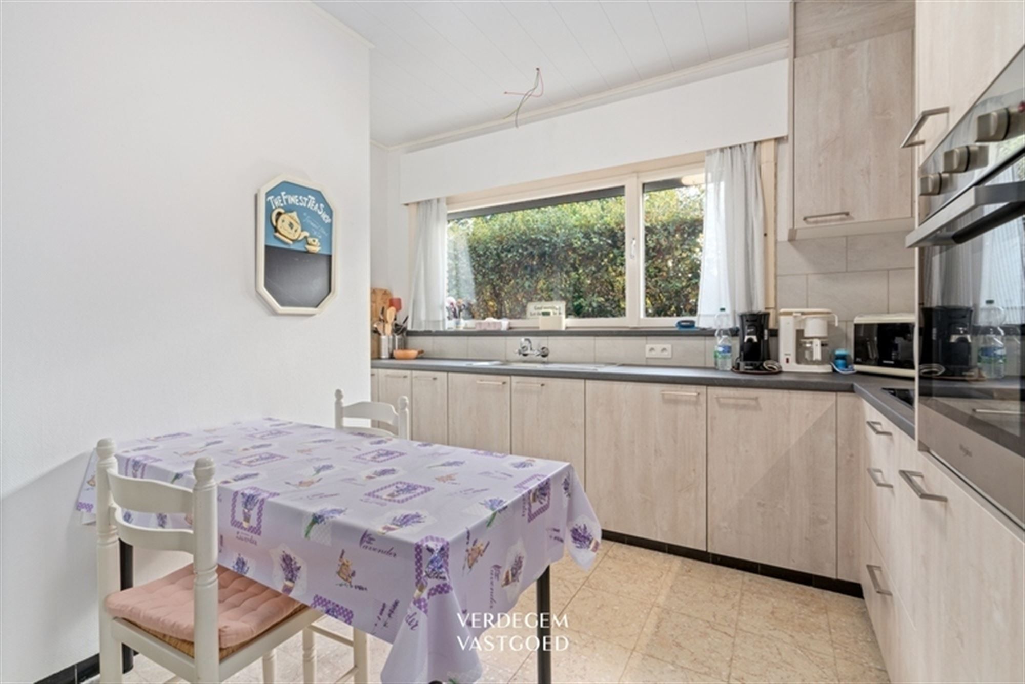 Bungalow met 3+1 slaapkamers op perceel van 2.332m² foto 7