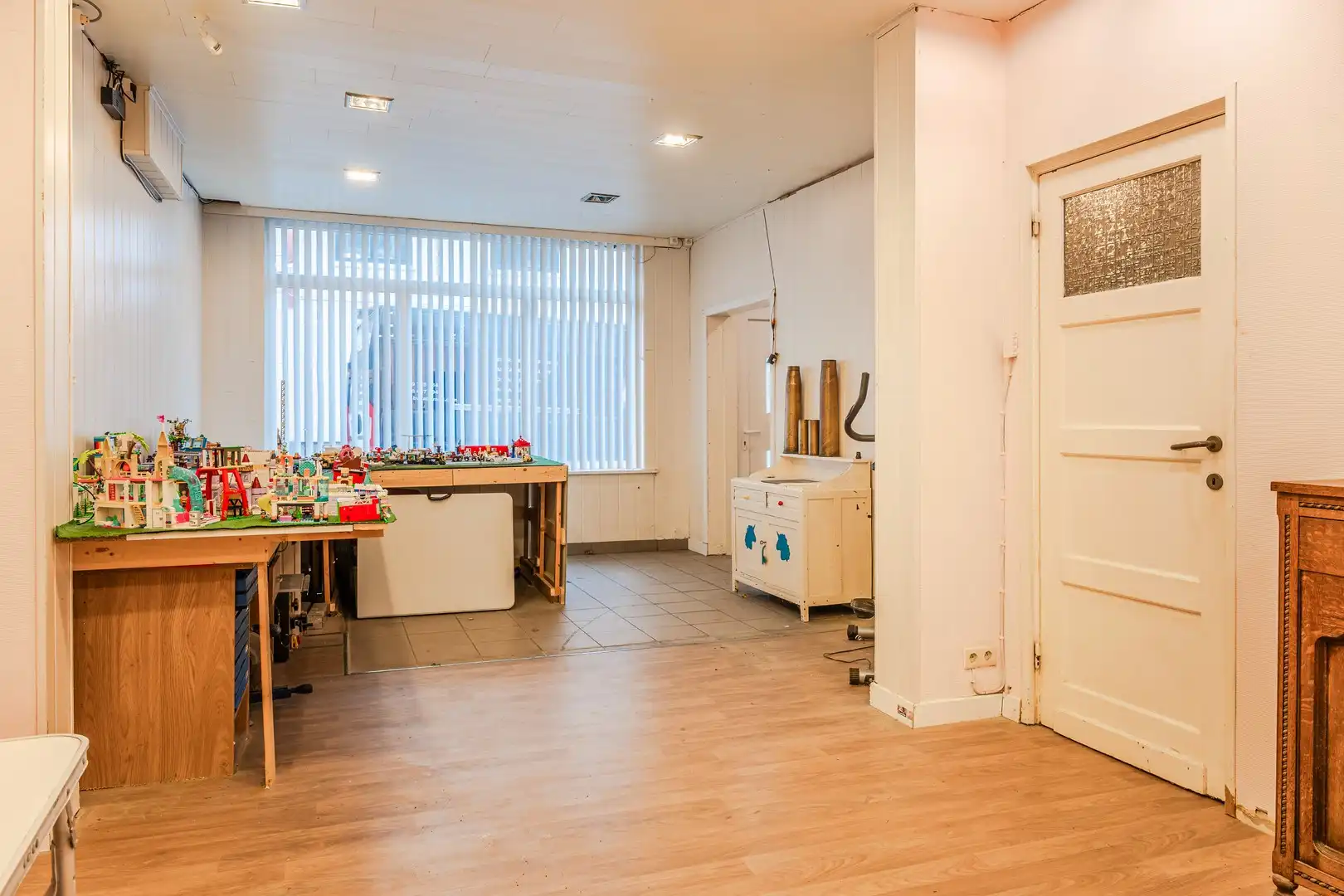 Op te frissen Belétage woning in rustige wijk foto 4