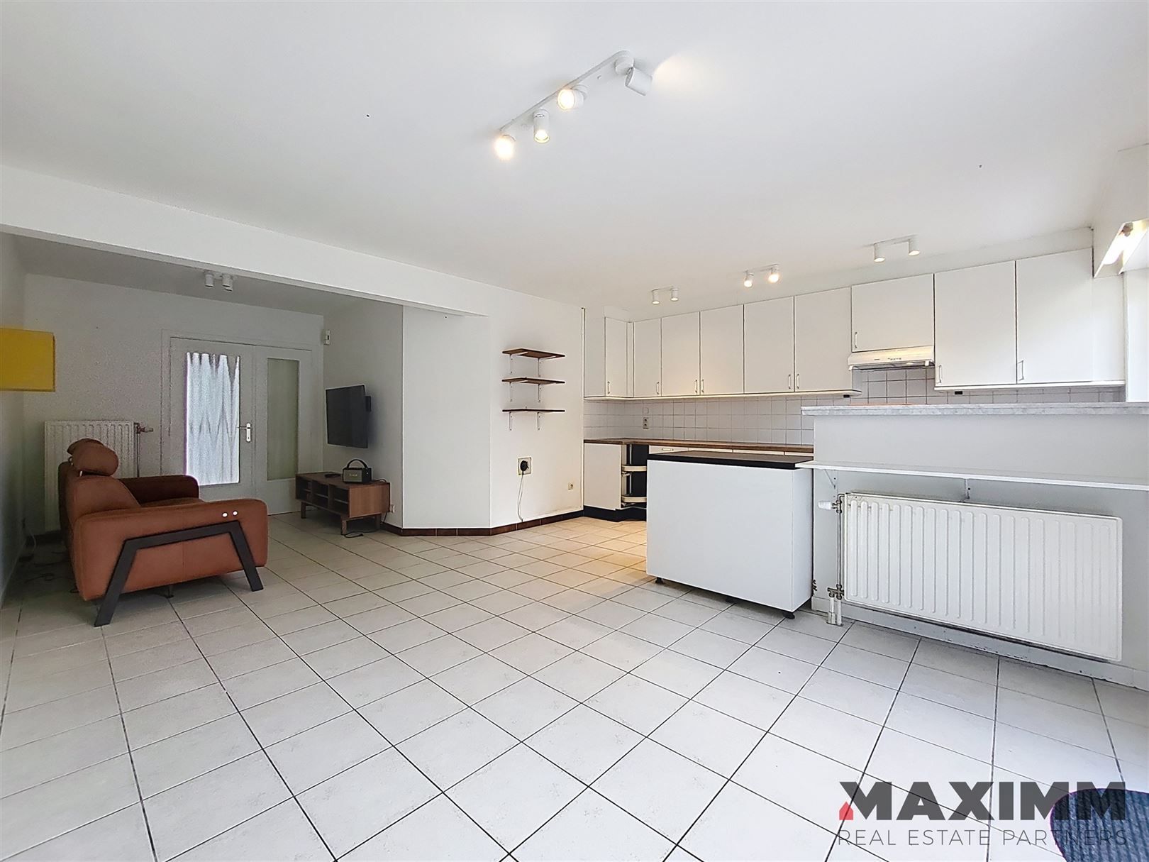 Vlot bereikbare ruime woning met 4 slaapkamer, garage + stadstuin  foto 3