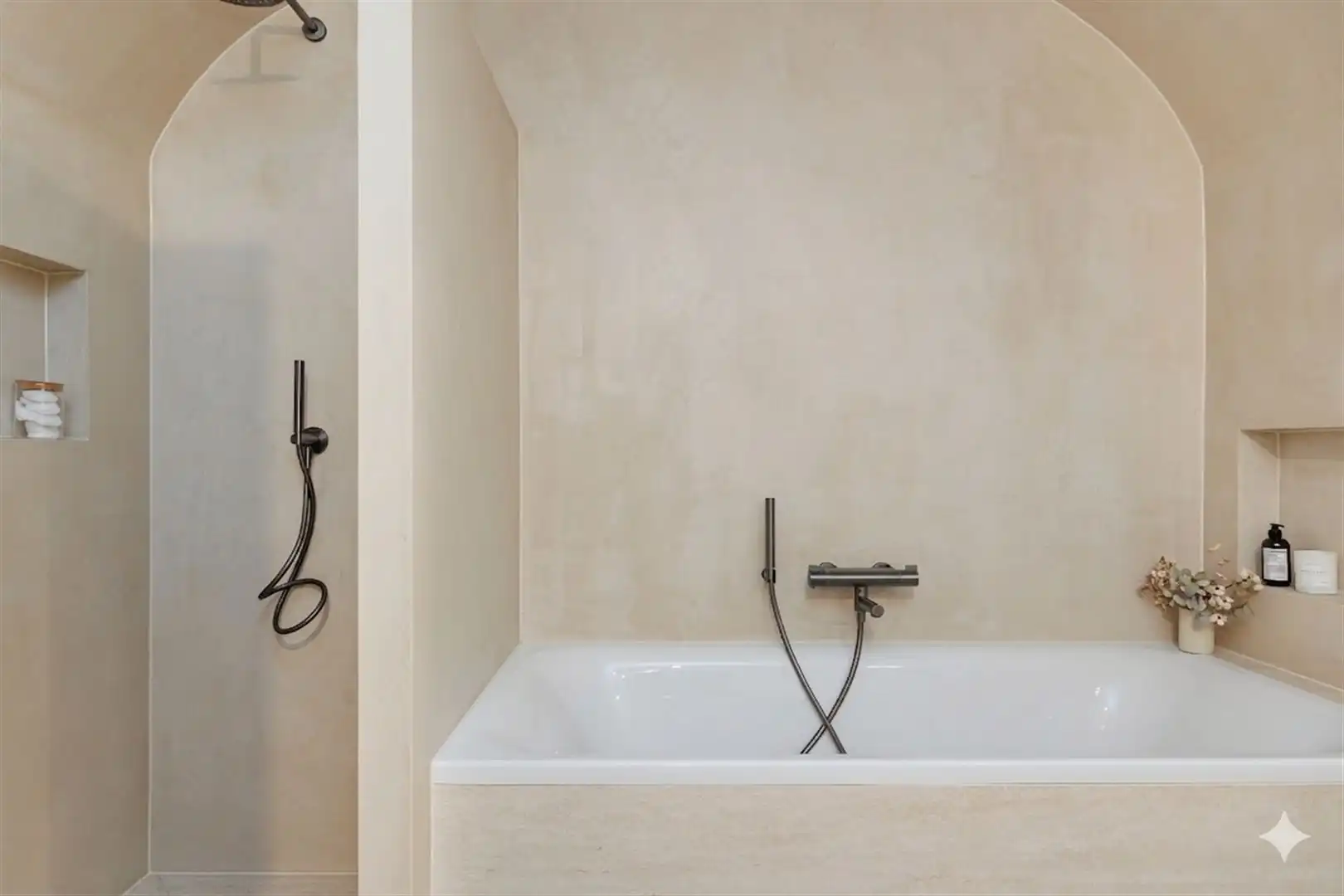 Renovatie met Parijse flair & stadstuin foto 26