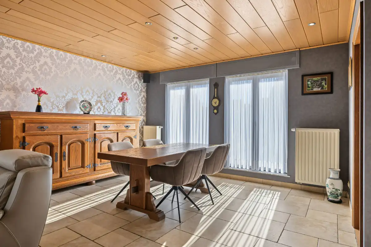 Ruime gezinswoning met 265 m² woonoppervlakte, dubbele garage en prachtige tuin foto 6