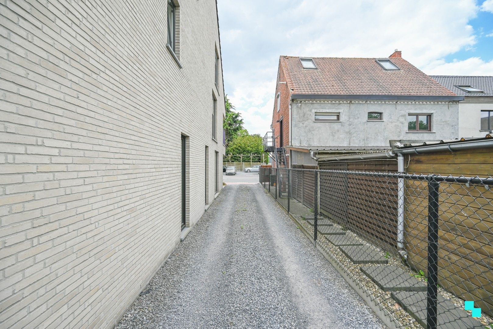 Gelijkvloers tweeslaapkamerappartement met terras in Wielsbeke foto 18
