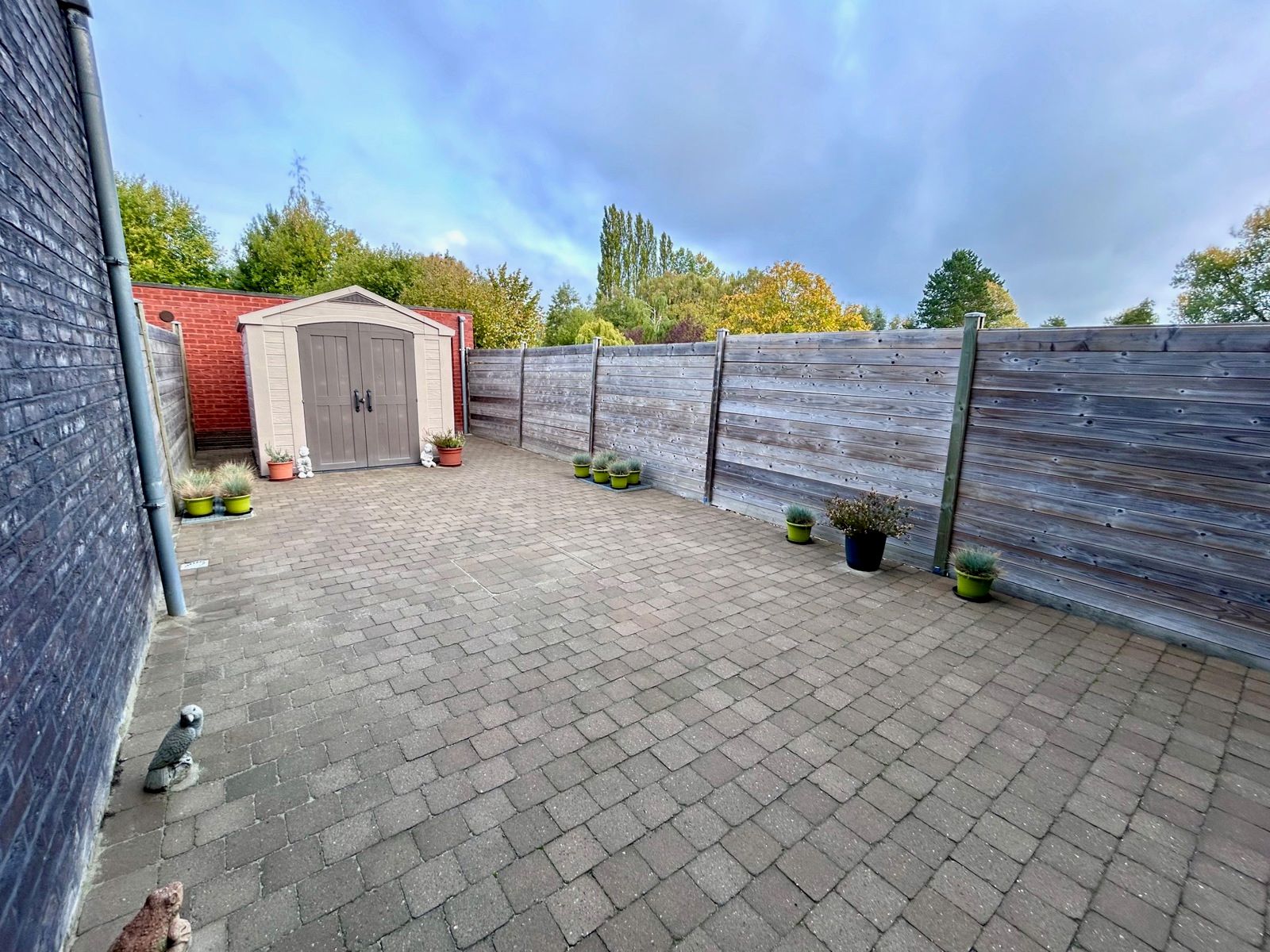 Instapklaar, gelijkvloers appartement met garage foto 21