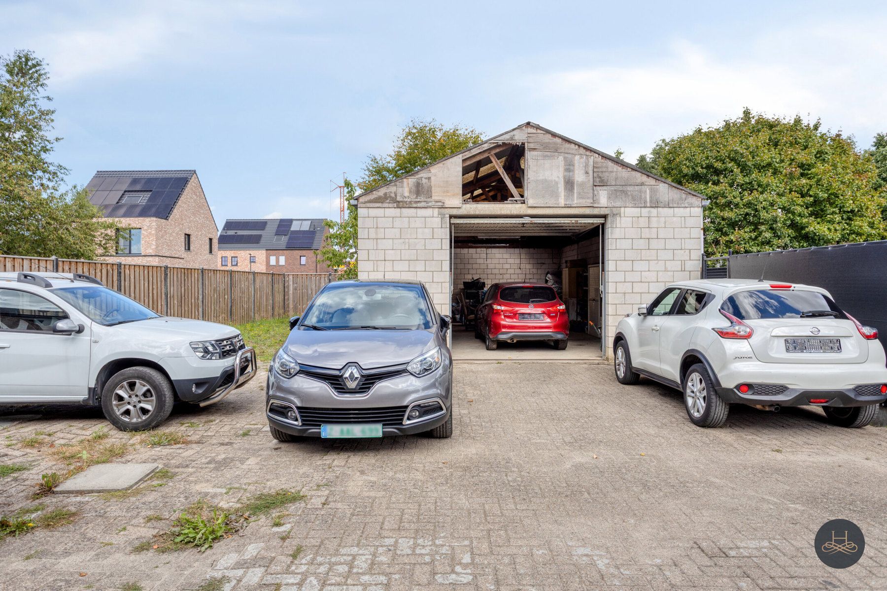Ruime halfopen bebouwing met 5 à 6 slaapkamers en parkings foto 42