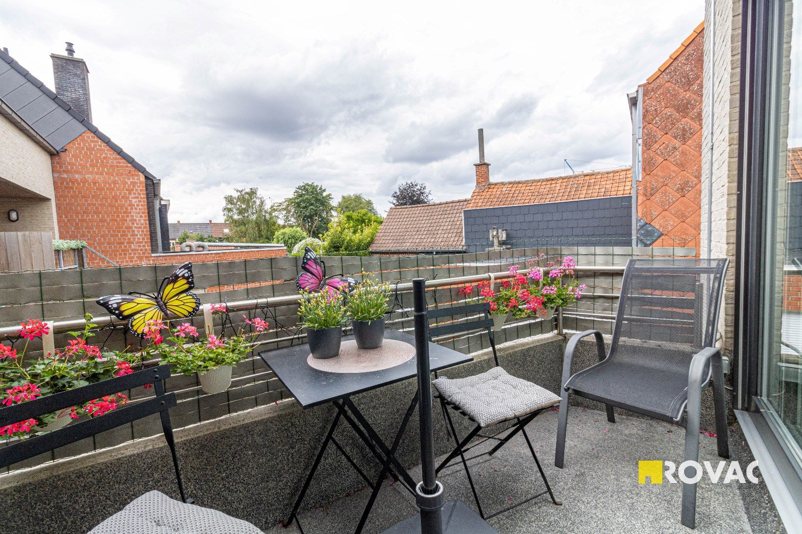 Ruim duplexappartement (130 m²) op de 1e en 2e verdieping met 2 terrassen en garage foto 11