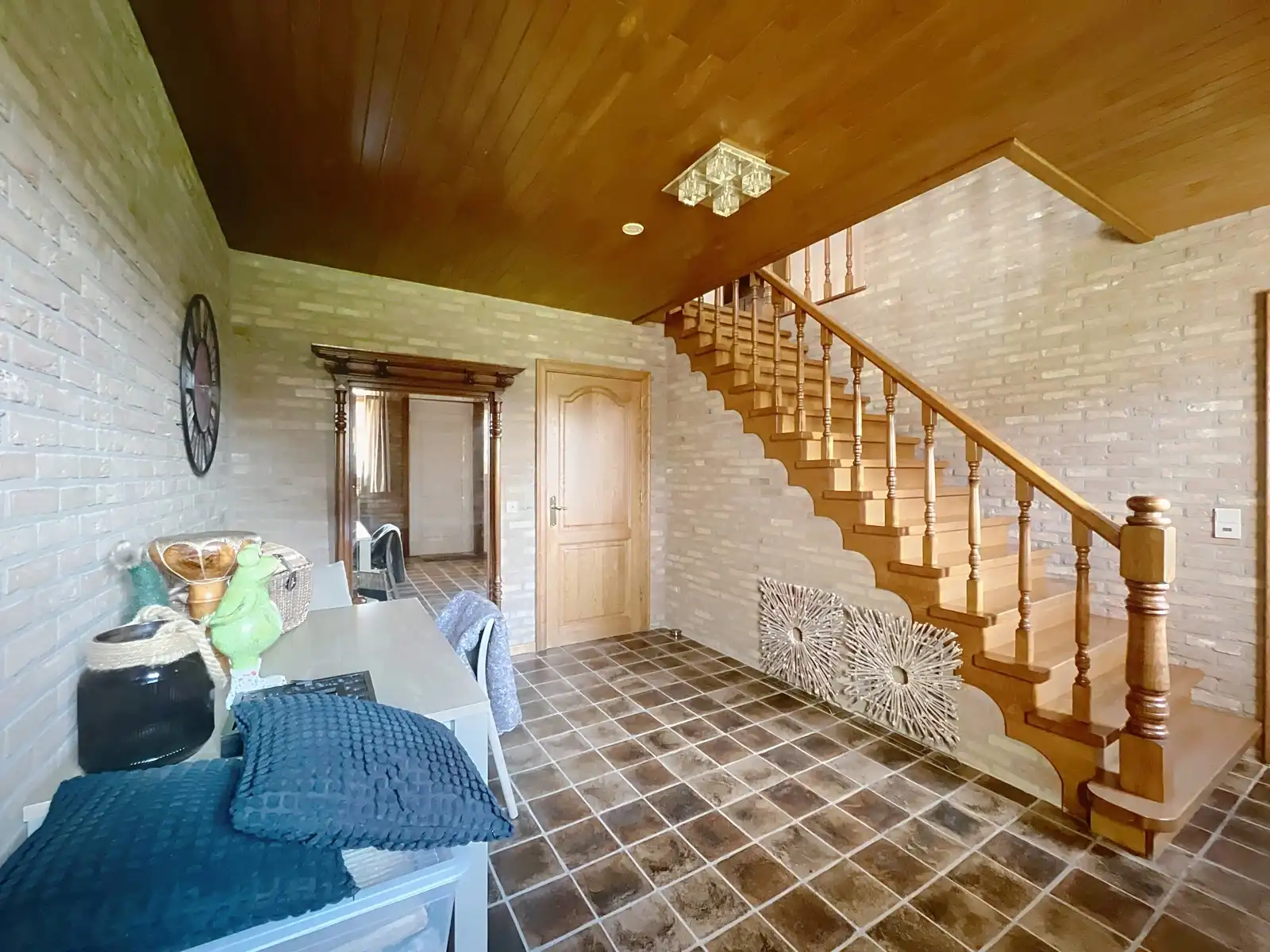 Rustig gelegen charmante villa met 4/5 slpk. in Geistingen. foto 2