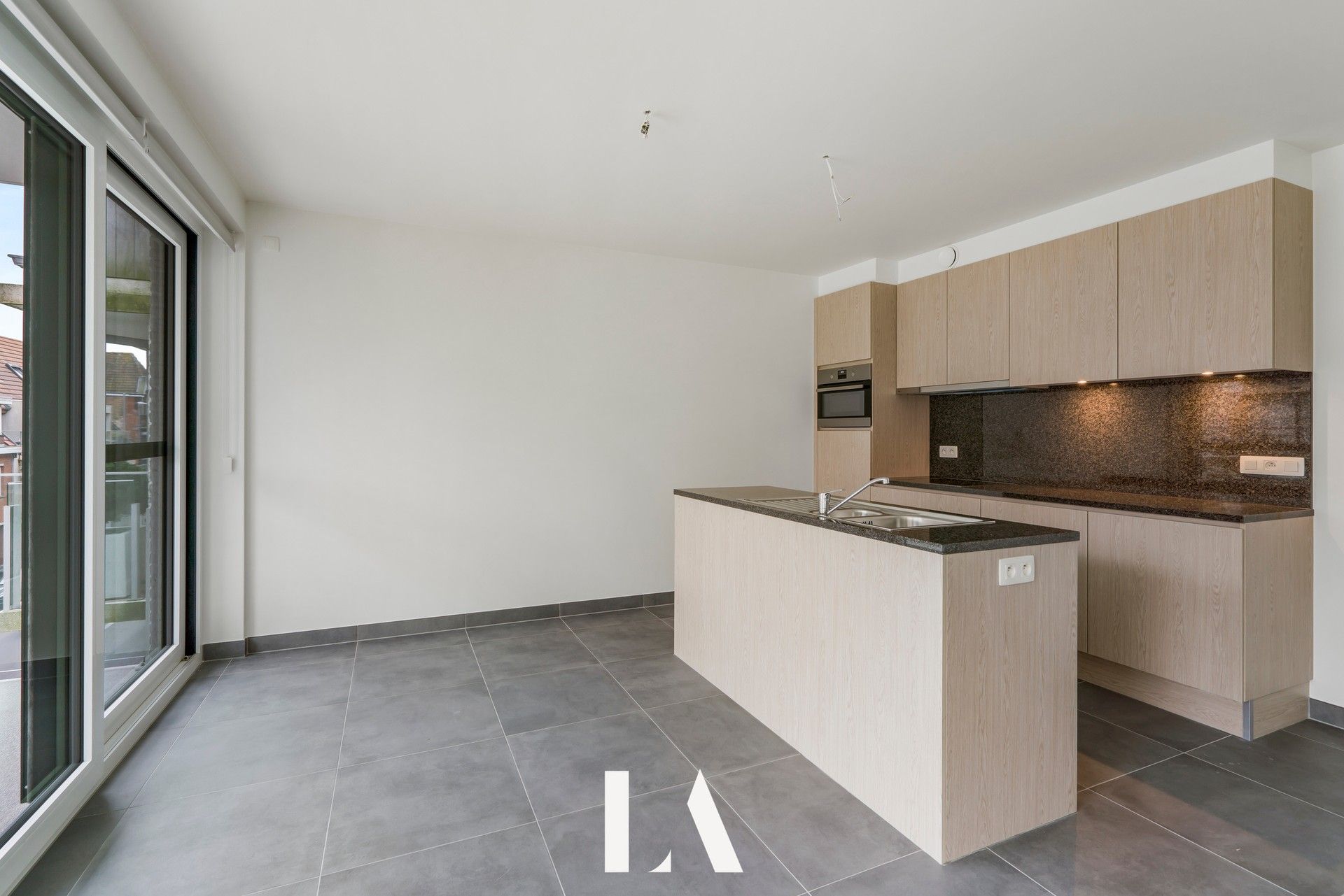 Recent zongericht appartement nabij het Normandpark – Middelkerke. foto 3