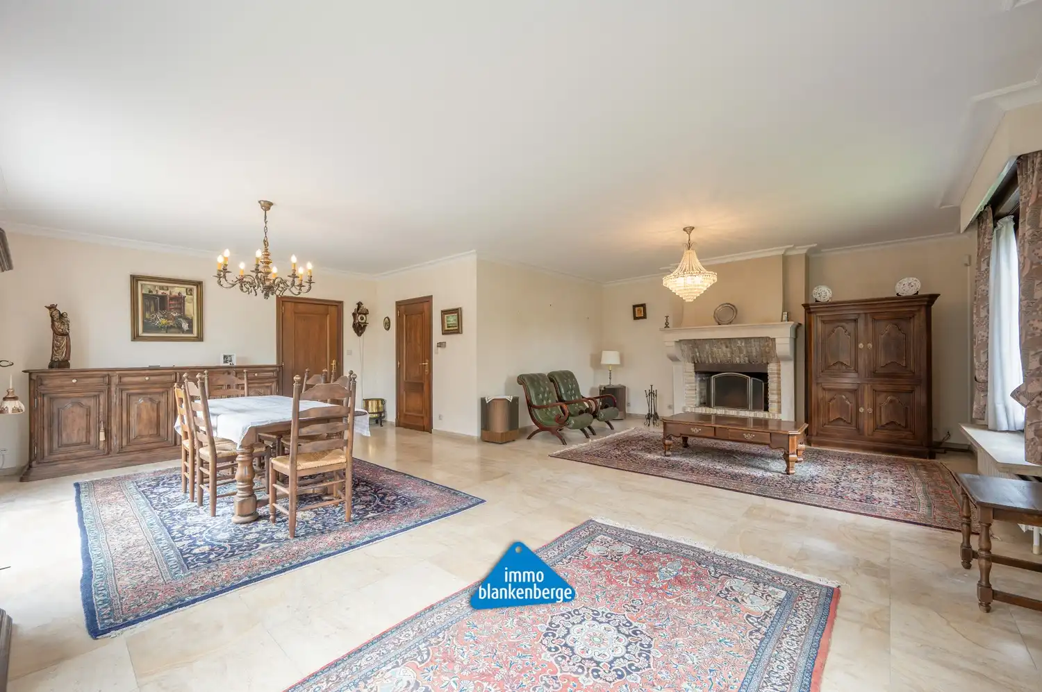 Exclusieve villa in een gegeerde residentiële wijk foto 8