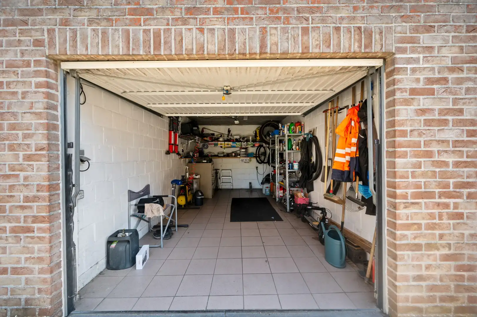 Instapklaar app met 2 slaapkamers, terras en garage, rustig en centraal gelegen te Lier! foto 16