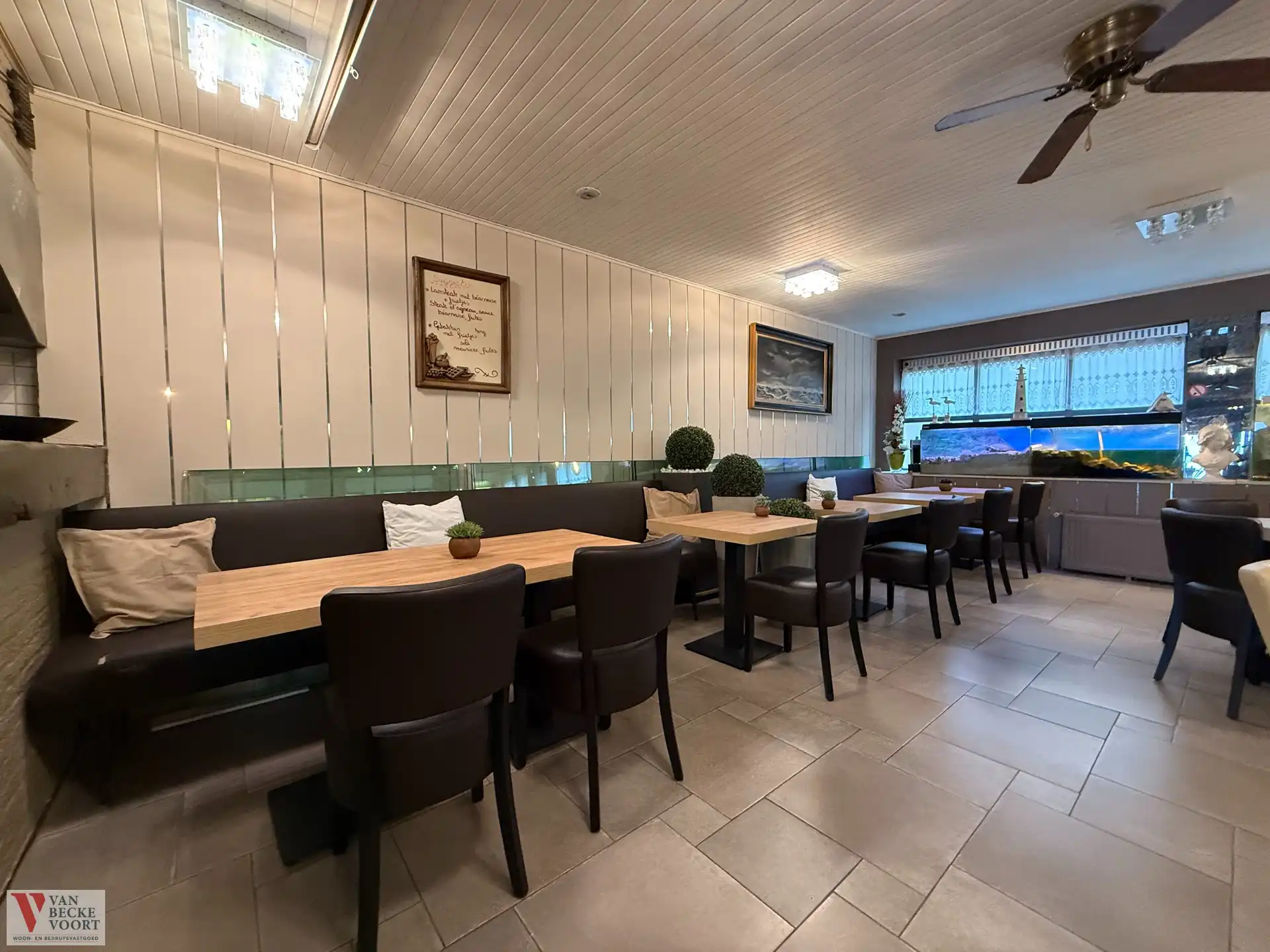 Handelsgelijkvloers 197m² + kelder foto 13