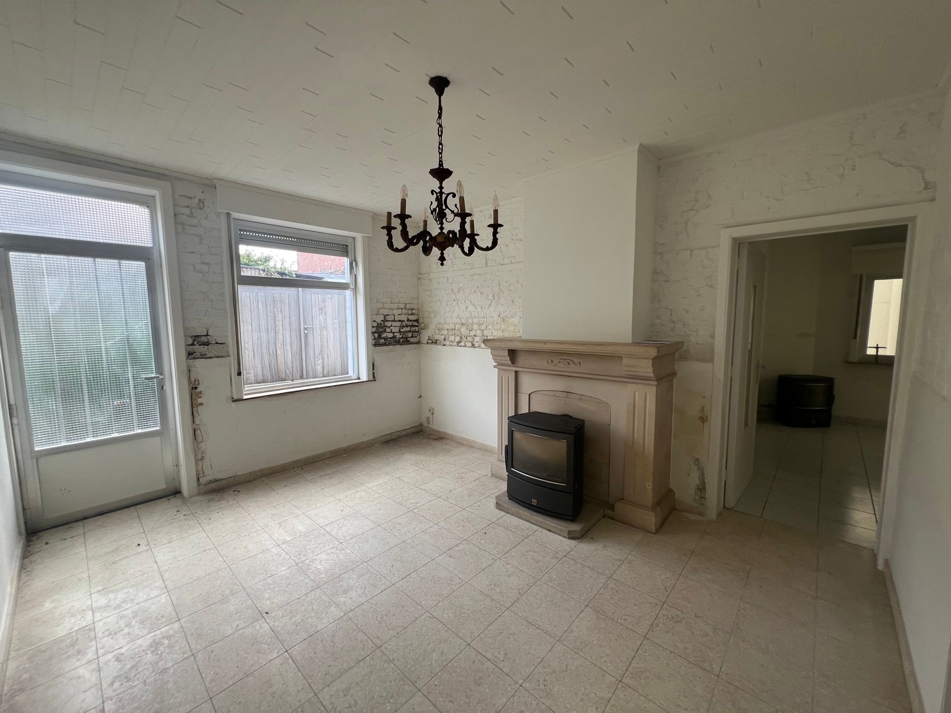 Volledig te renoveren woning nabij centrum Liedekerke foto 4