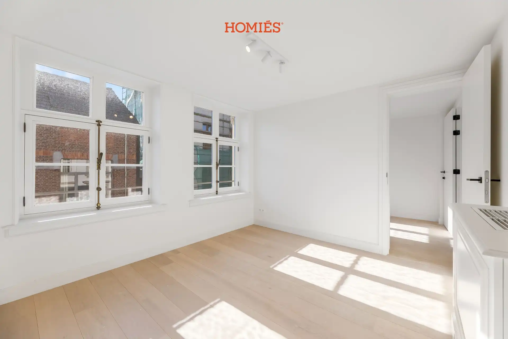 Exclusief 2-slaapkamerappartement met 2 badkamers foto 6