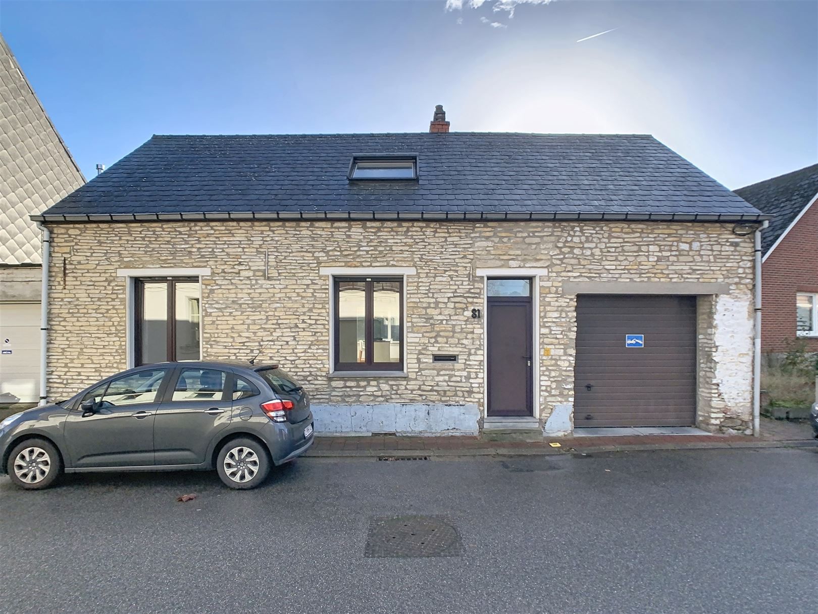 DRIEGEVEL WONING foto {{pictureIndex}}