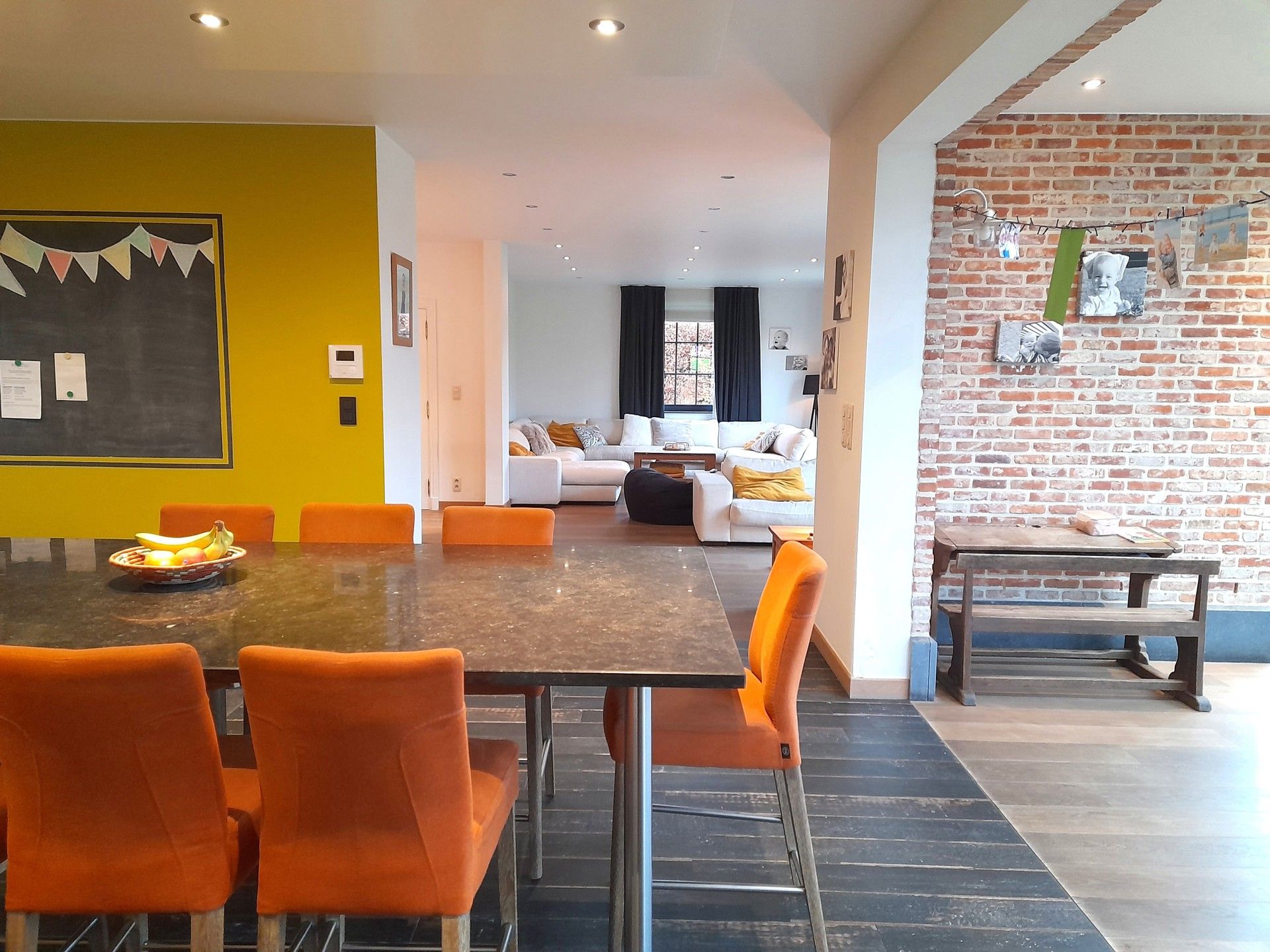 Rustig gelegen stijlvolle woning met 4 slaapkamers foto 15