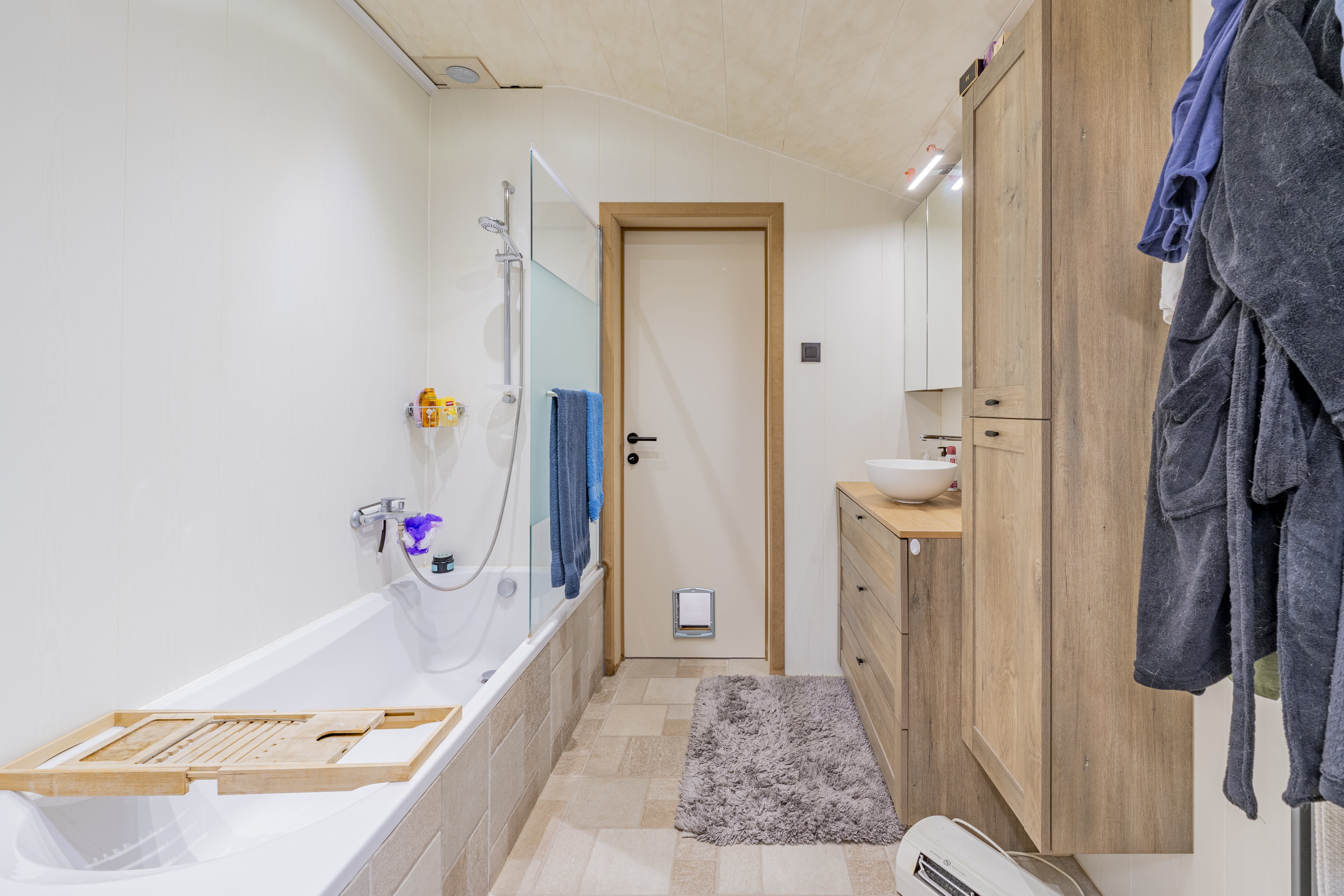 Open bebouwing met 2 slaapkamers, parking, EPC C in het centrum van Maldegem foto 8