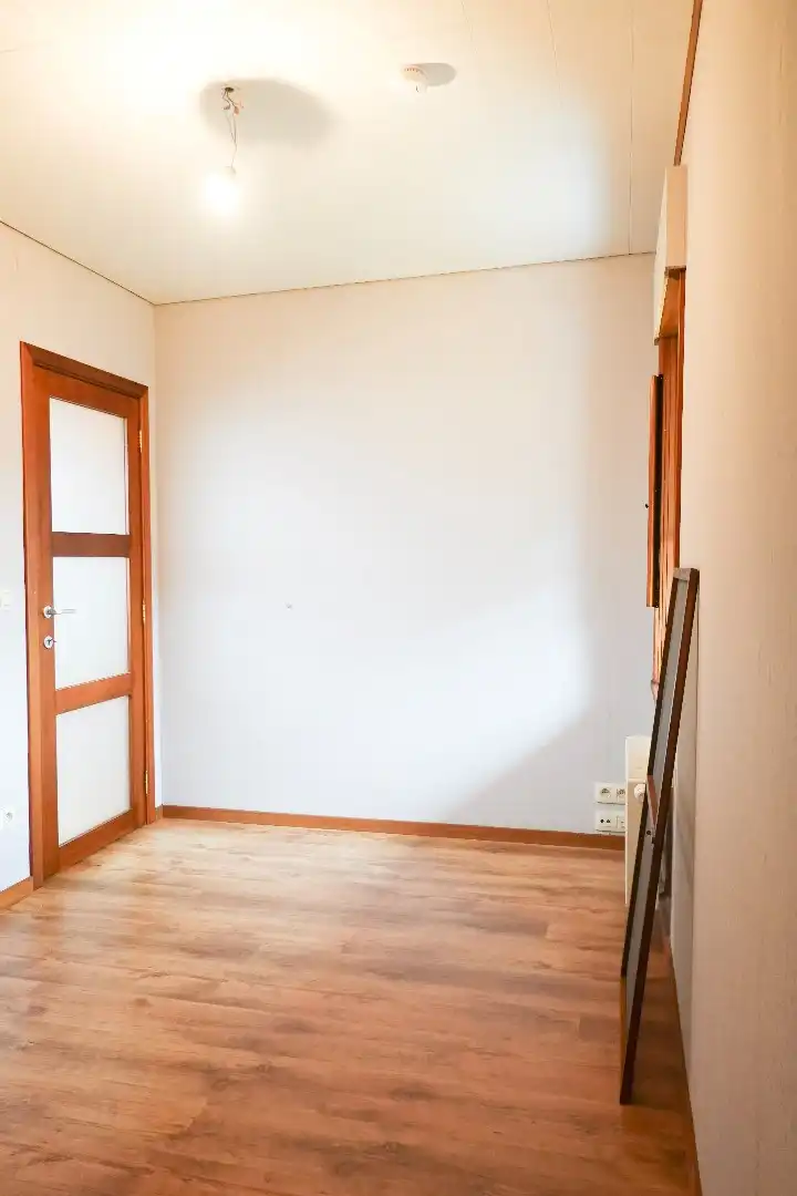 Charmante vrijstaande woning met 5 slaapkamers, ruime tuin en grote garage foto 21