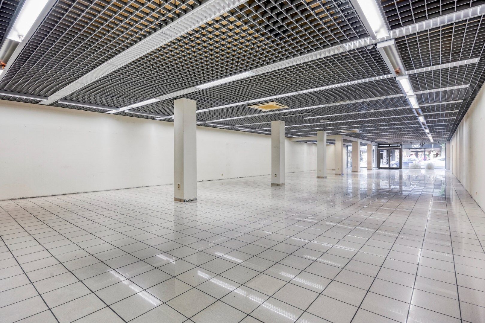 Commercieel pand in het centrum van Mol ! foto 6