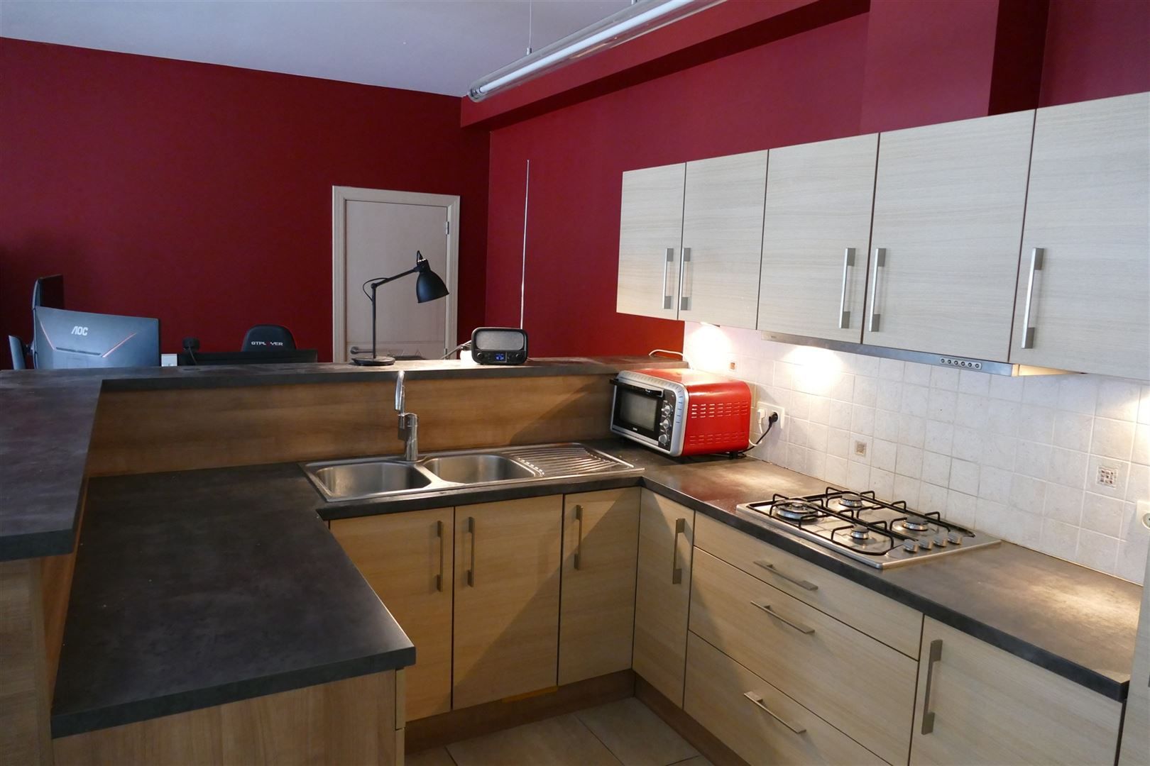 Modern gelijkvloersappartement + tuin & garage op toplocatie foto 16