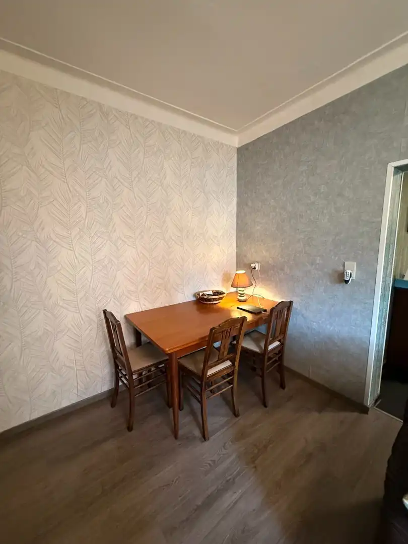 Opbrengsteigendom bestaande uit 2 halfopen woningen met garage en tuin te Hechtel. foto 10