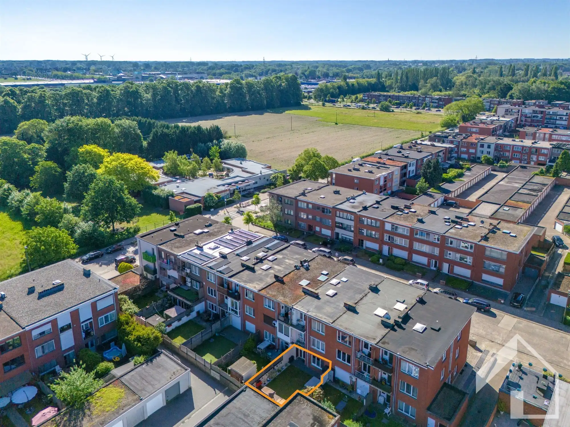 Instapklaar gelijkvloers appartement met 2 slaapkamers, tuin en terras foto 18