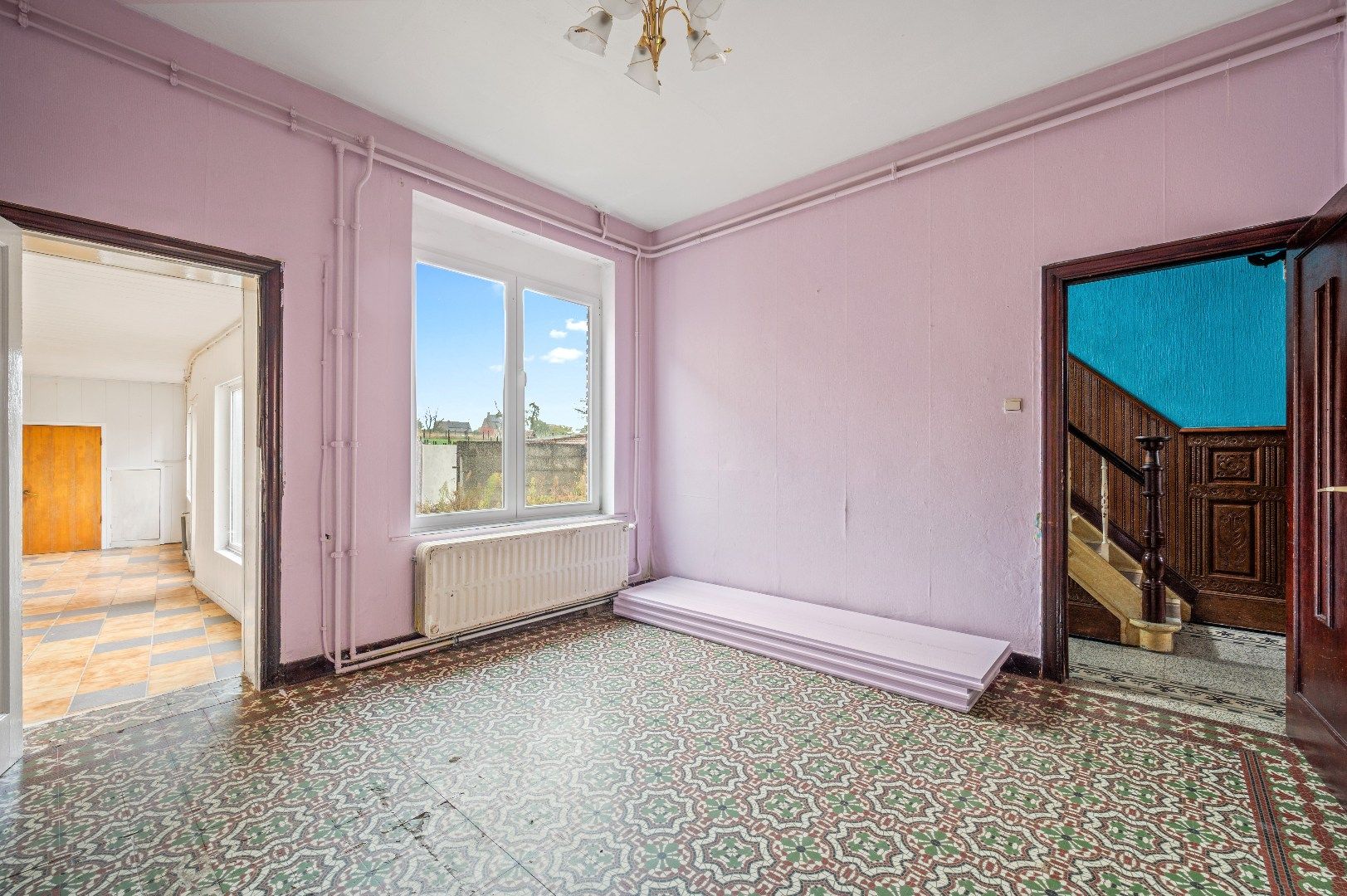 Te renoveren woning met potentieel op ruim perceel te Attenhoven (Landen) foto 9