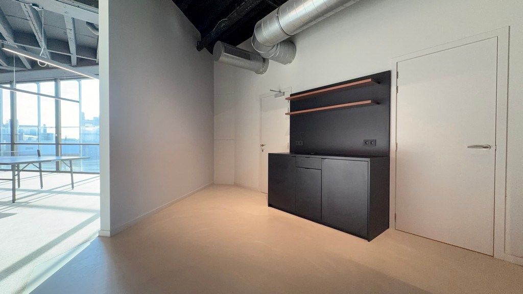Instapklaar kantoor te huur in Hardy Building te Antwerpen foto 6