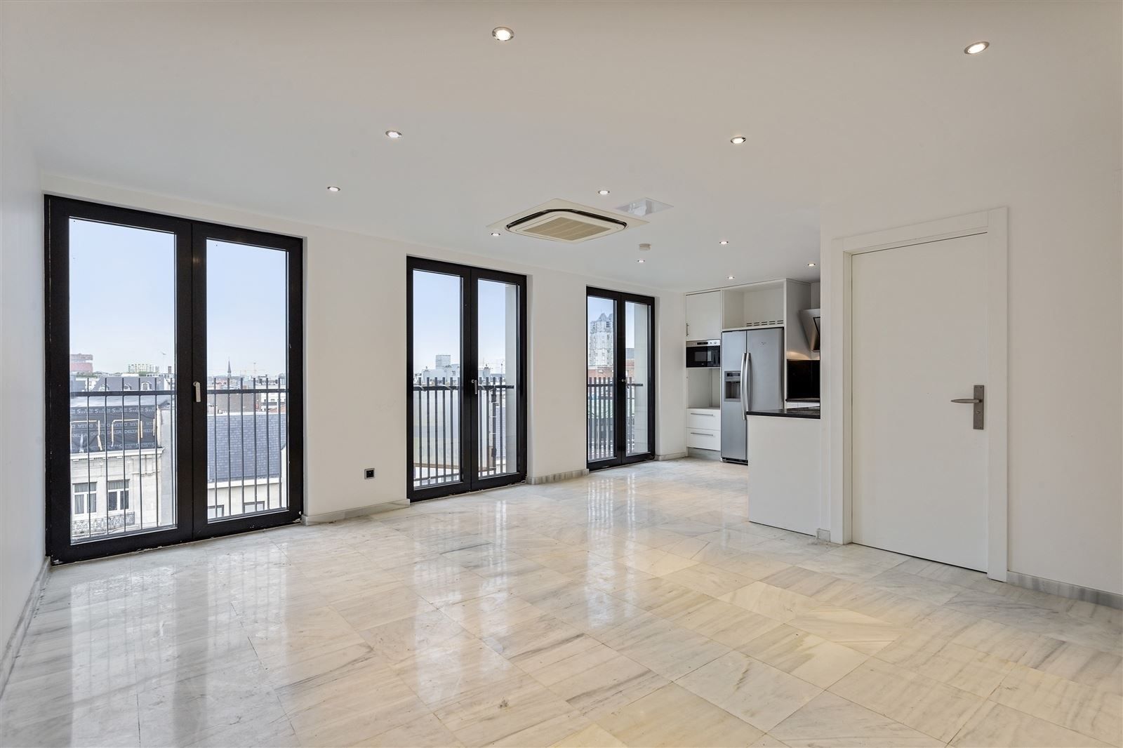 For the shop aholics between us: Meir shopping street foto 5