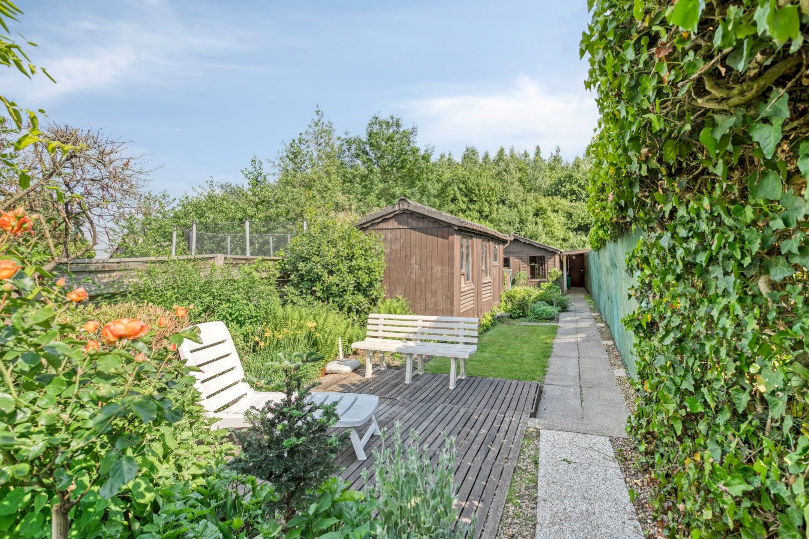 Verzorgde woning met 2 slaapkamers, prachtige tuin én garage! foto {{pictureIndex}}