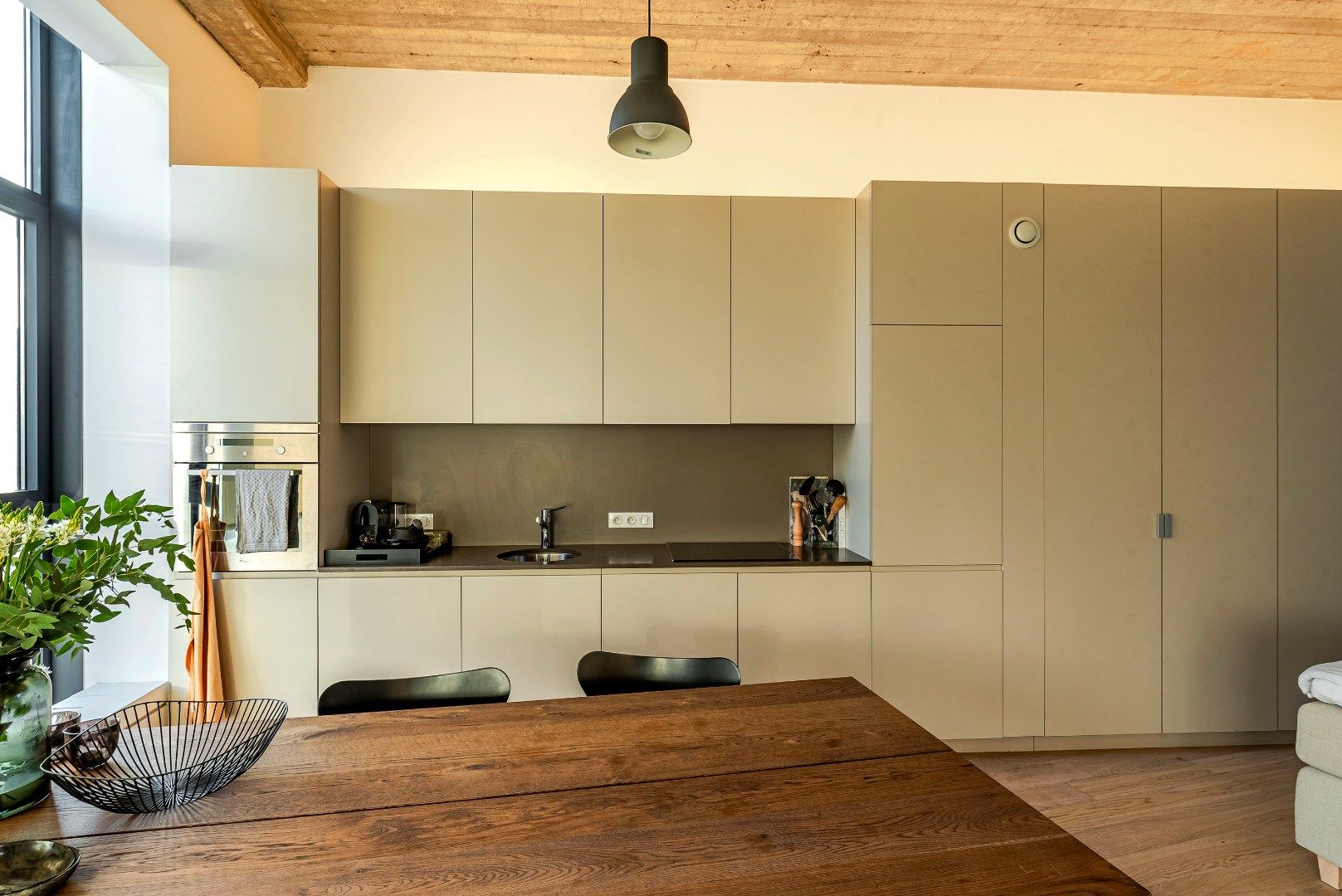LOFT STYLE foto {{pictureIndex}}