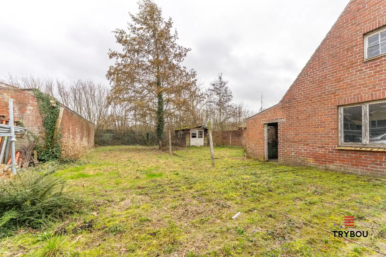 Te renoveren woning met bijgebouw en tuin in Houthulst foto 5