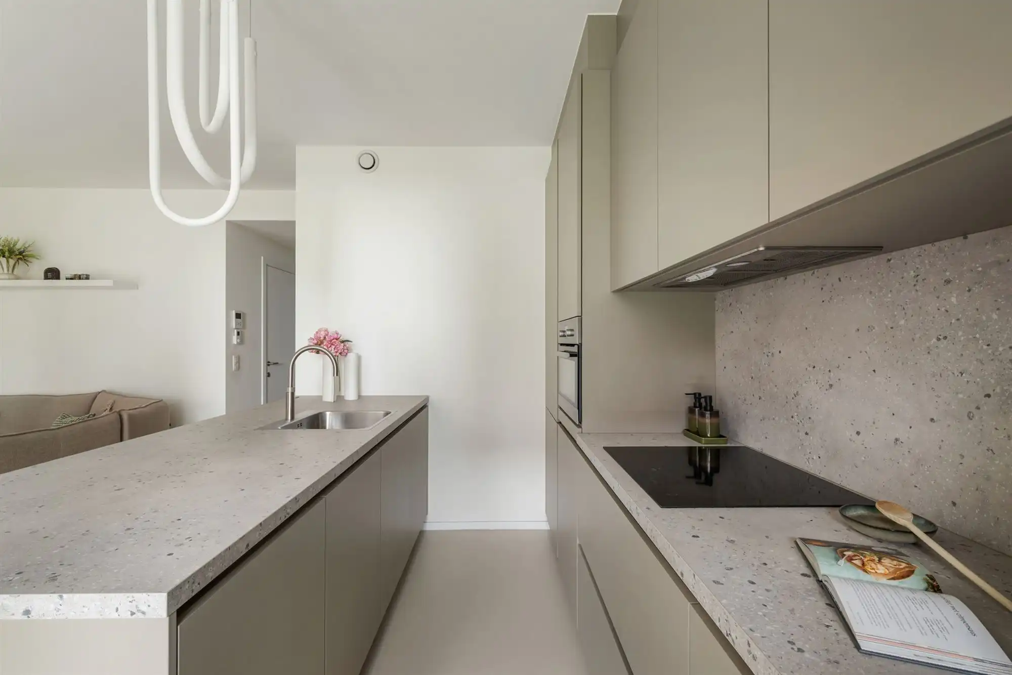 Trendy appartement met hedendaags karakter foto 12