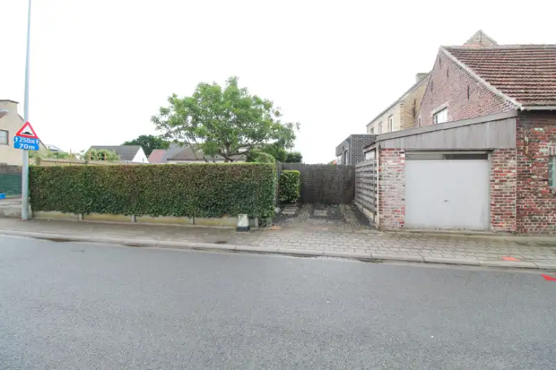 Ruime gezinswoning met 3 slaapkamers en zonnige tuin foto 16