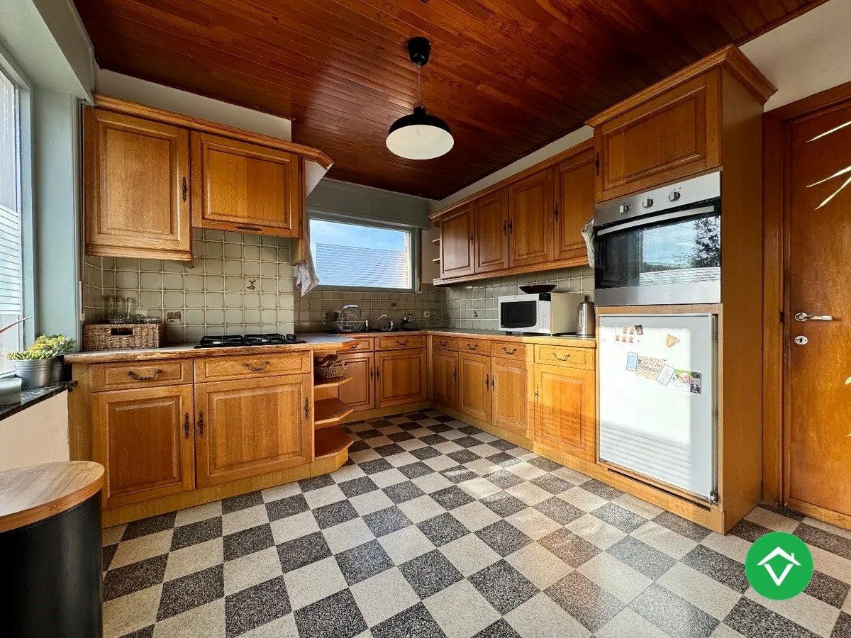 Halfopen bebouwing met 3 slaapkamers en een garage te Koekelare  foto 10