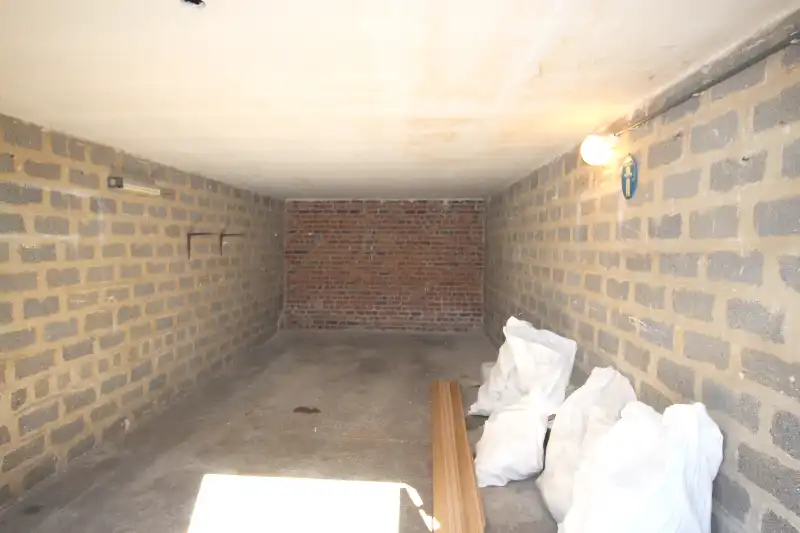2-slaapkamer appartement met garage foto 14