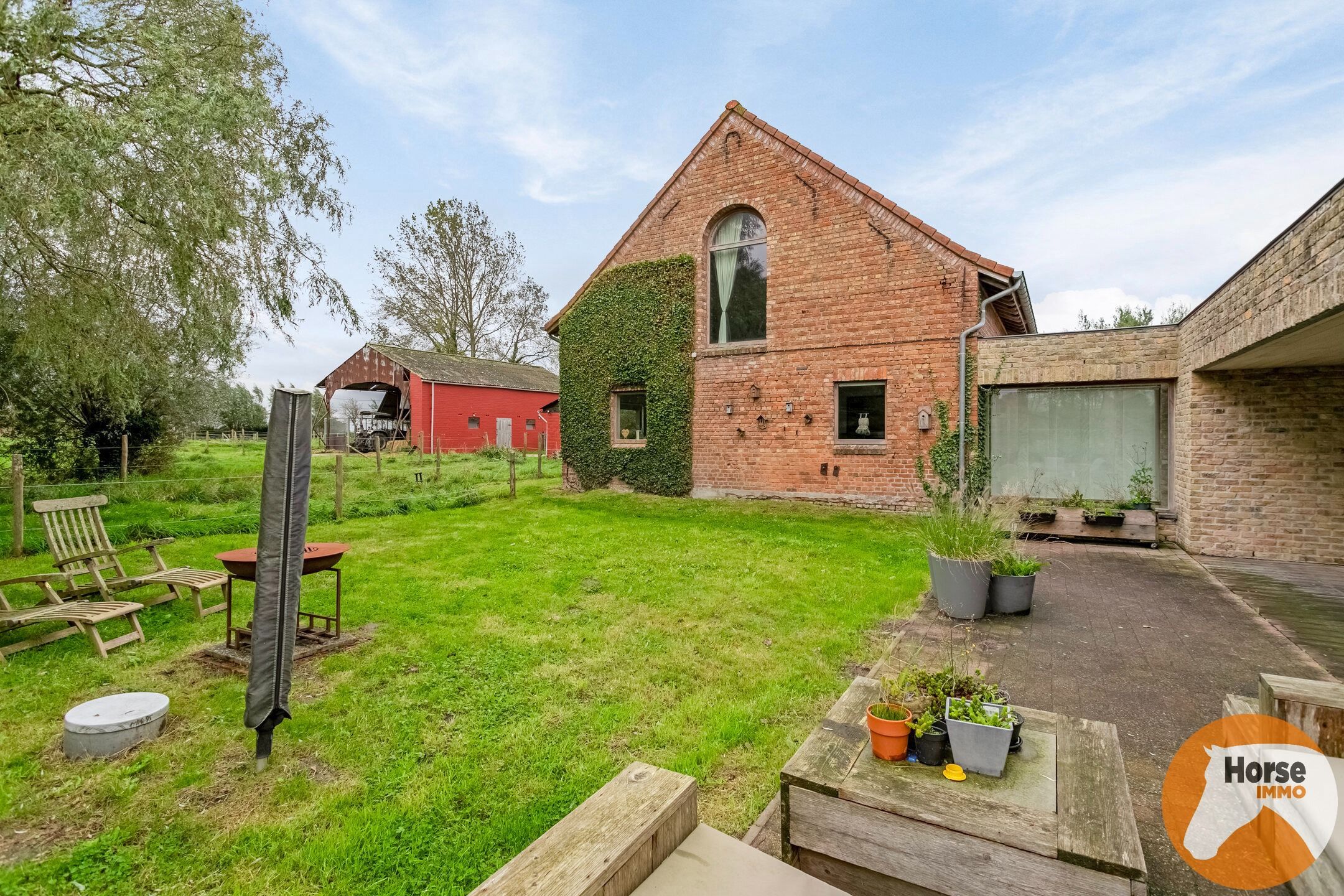 VEURNE- Unieke hoevewoning met paardenfaciliteiten  foto 31