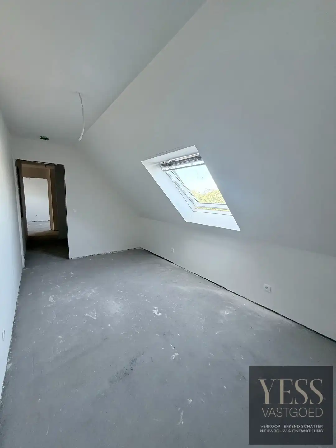 Ruime duplex appartement met 3 slaapkamers en 2 parkings foto 10