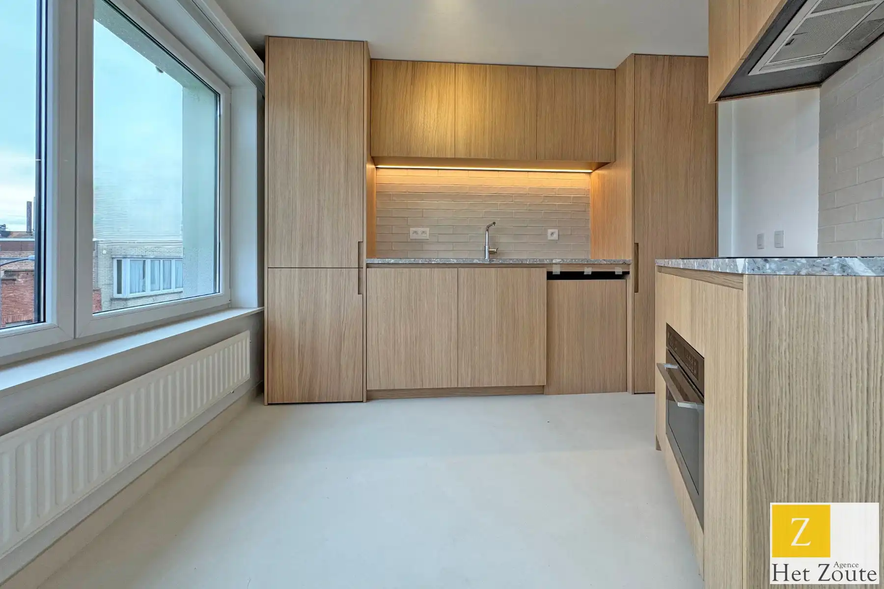 Vernieuwd hoekappartement in residentiële buurt te Knokke foto 3