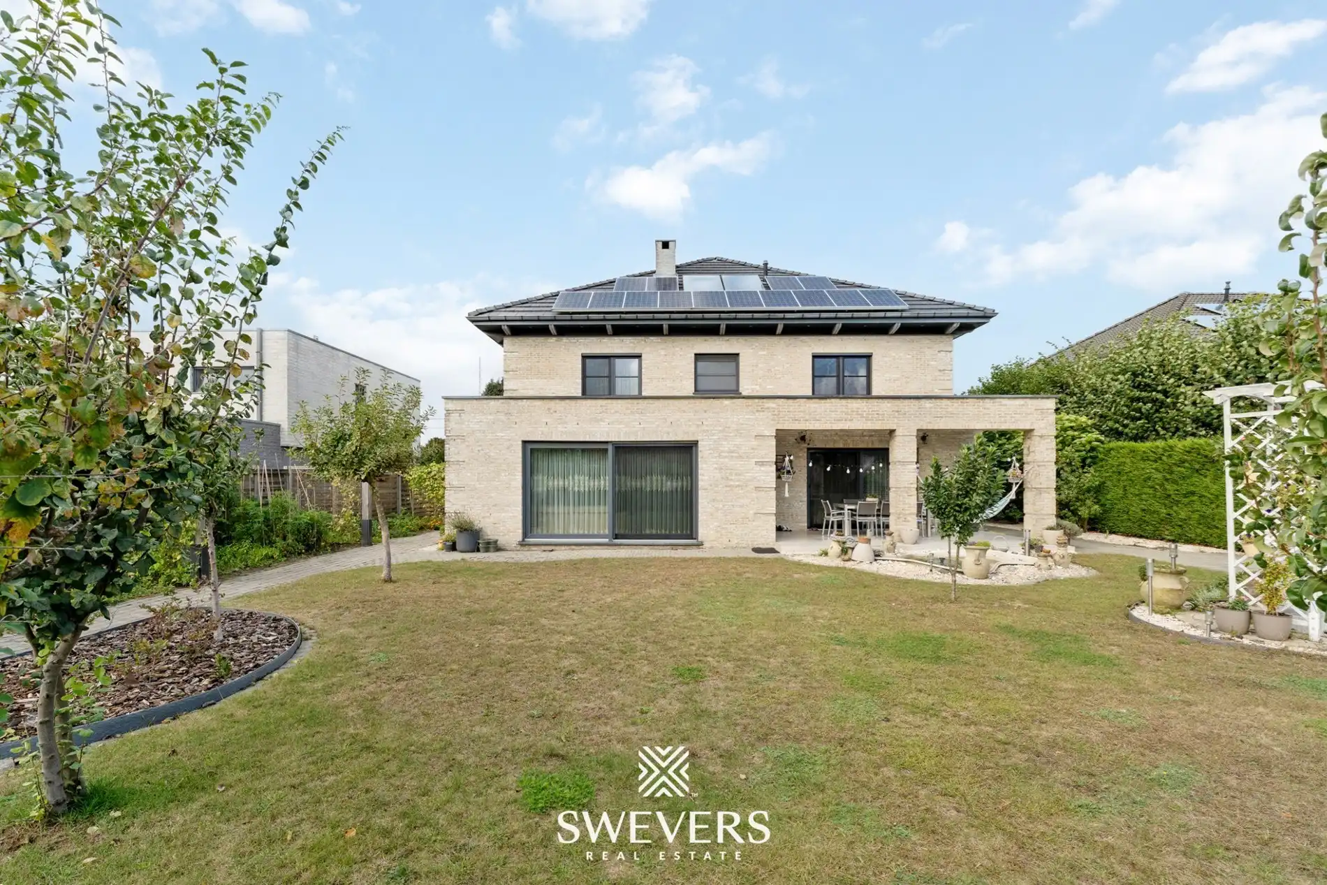 Statige villa met 6 slaapkamers foto 36
