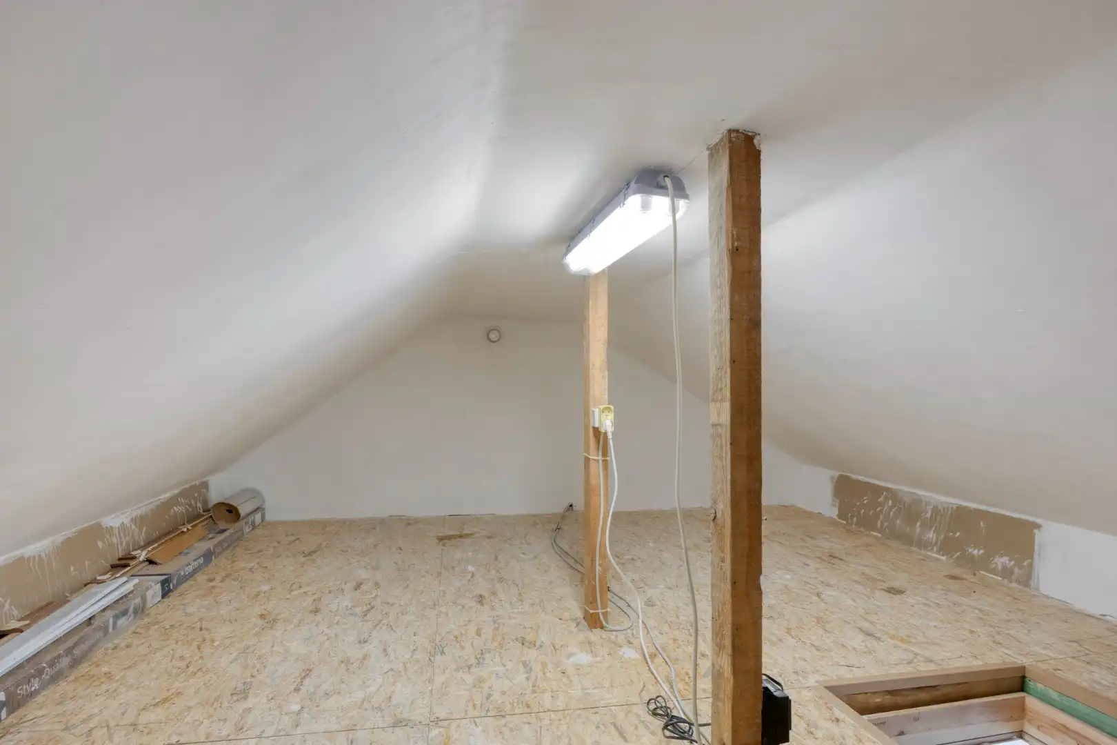 Appartement met 3 slaapkamers, autostaanplaats en terras in het centrum van Lubbeek – EPC 220 kWh/m² - bewoonbare opp. 182 m² foto 21