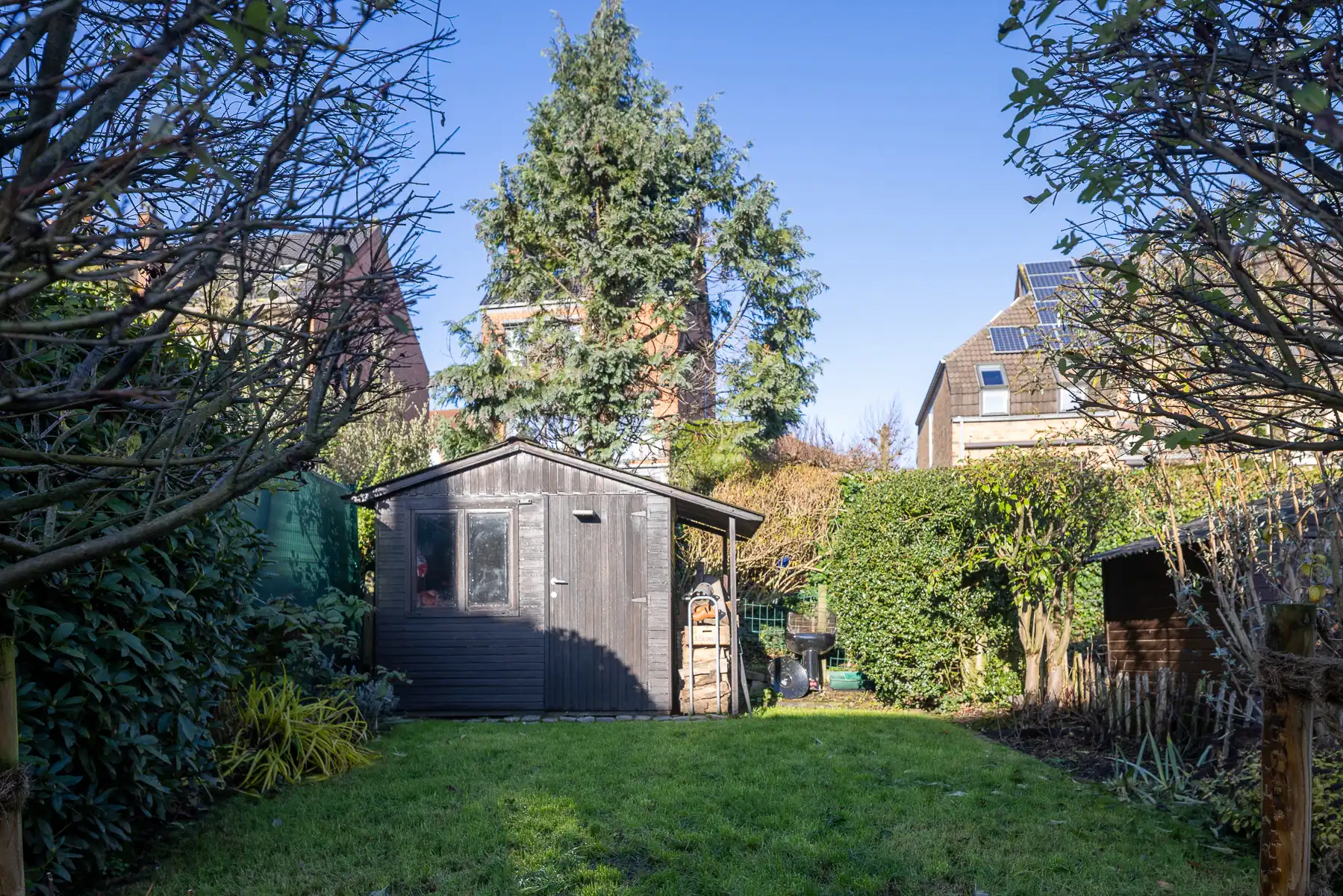 Woning met verzorgde tuin foto 22