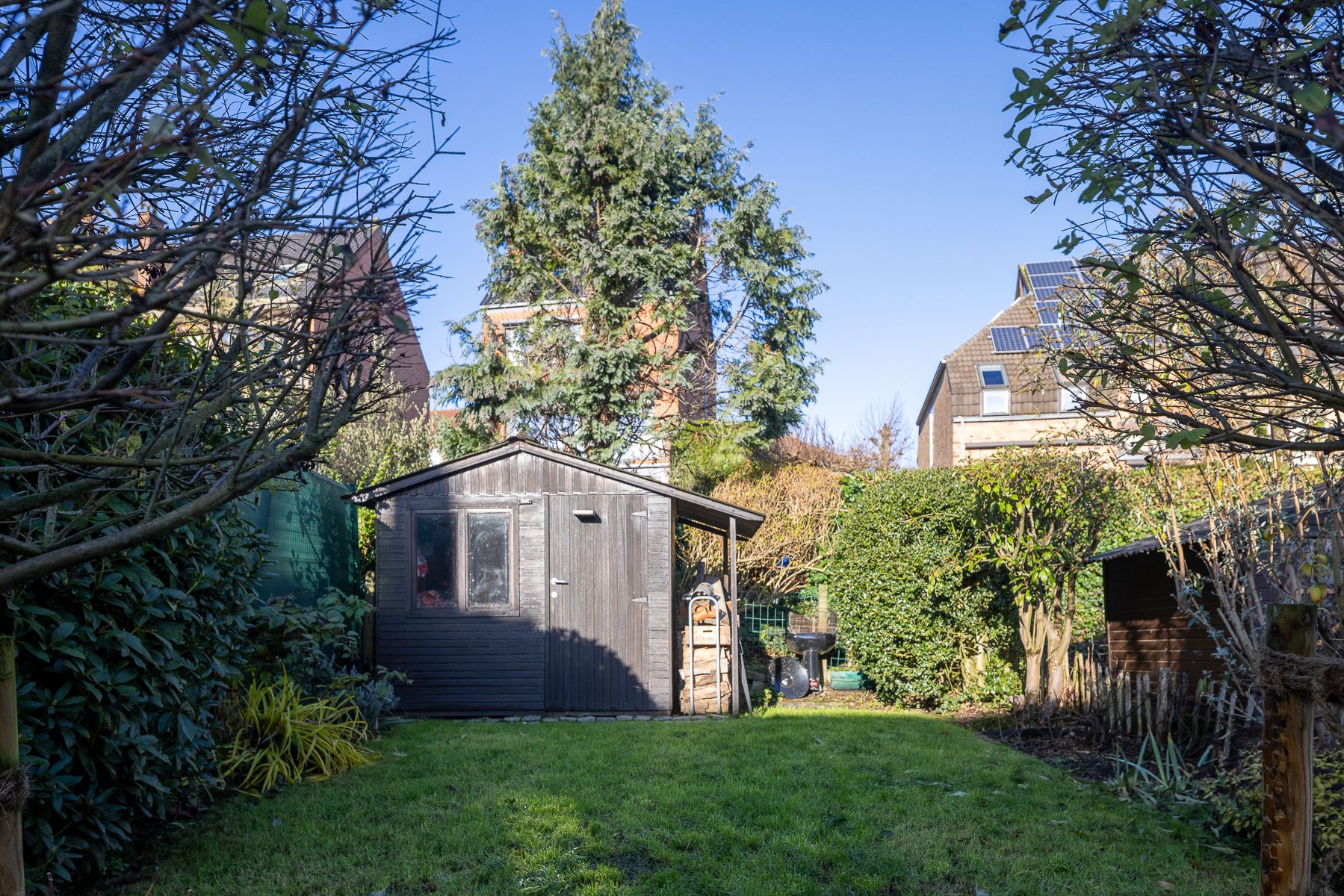 Woning met verzorgde tuin foto 22