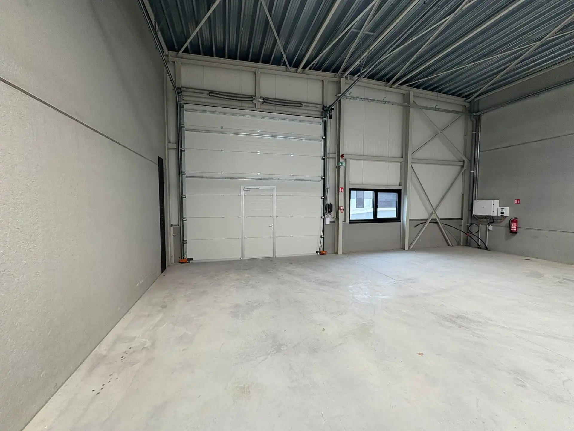 Nieuwbouw KMO-unit met schowroom unit 12 (339m²) foto 4