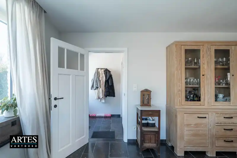 Karaktervolle woning met moderne luxe foto 18