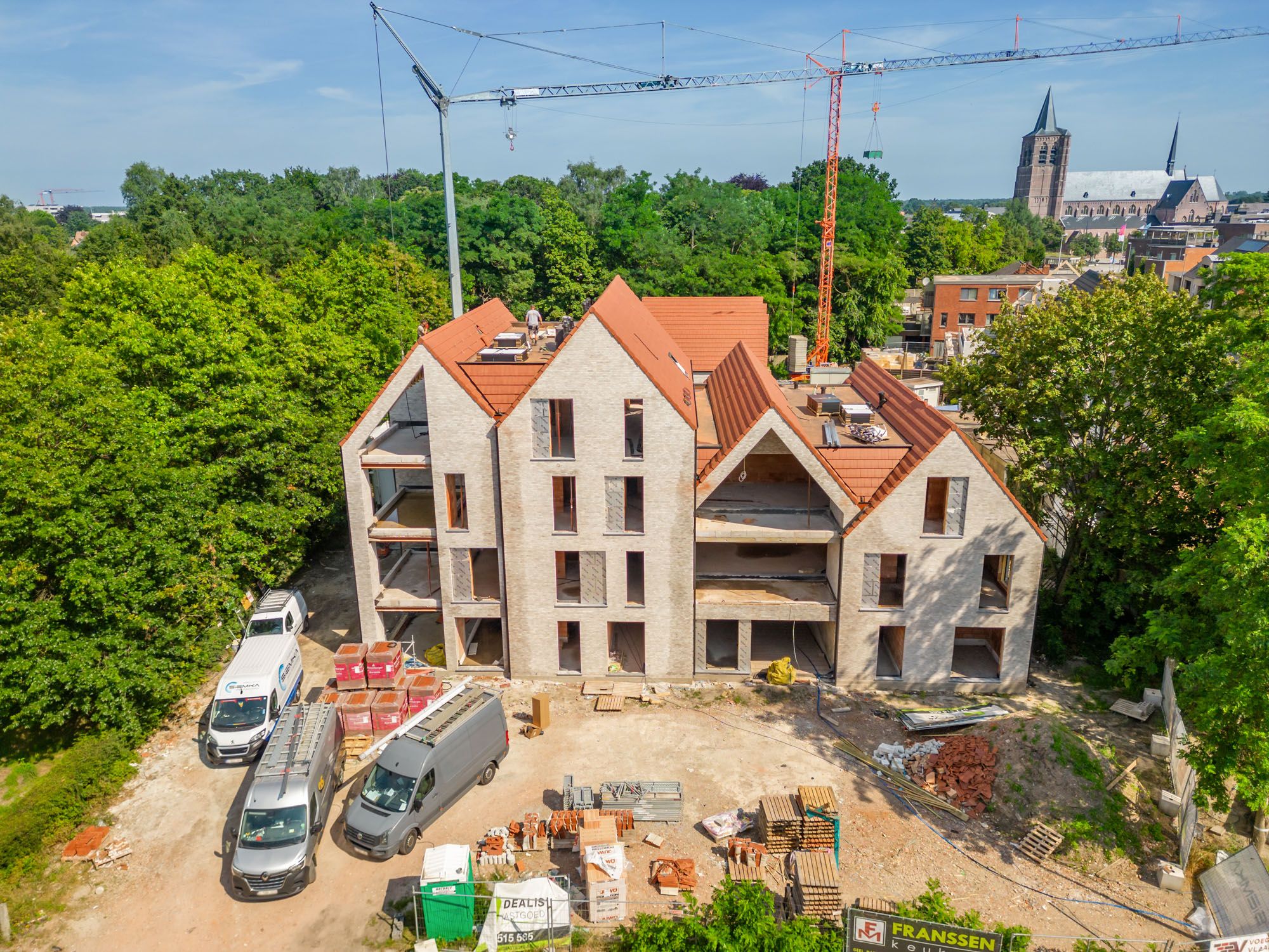 Exclusief wonen in het bruisende centrum van Lommel. Stap binnen in Residentie Het Burgemeesterpark en beleef hoe comfortabel wonen kan zijn foto 8