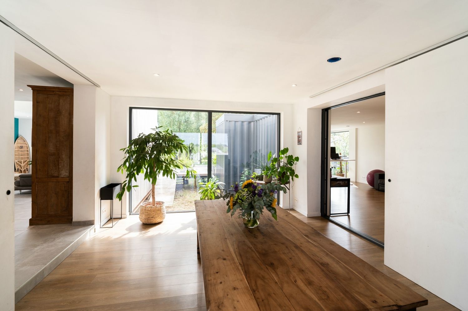 Bent u op zoek naar een woning die design, duurzaamheid en ruimte perfect combineert? foto 11