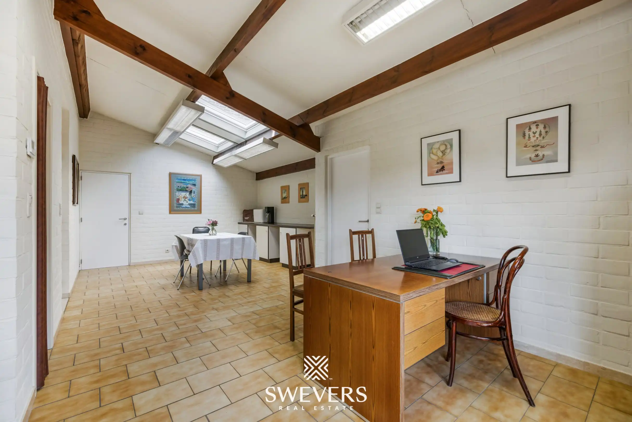 Ruime open bebouwing met praktijkruimte op perceel van 37a 75ca in Beringen foto 16