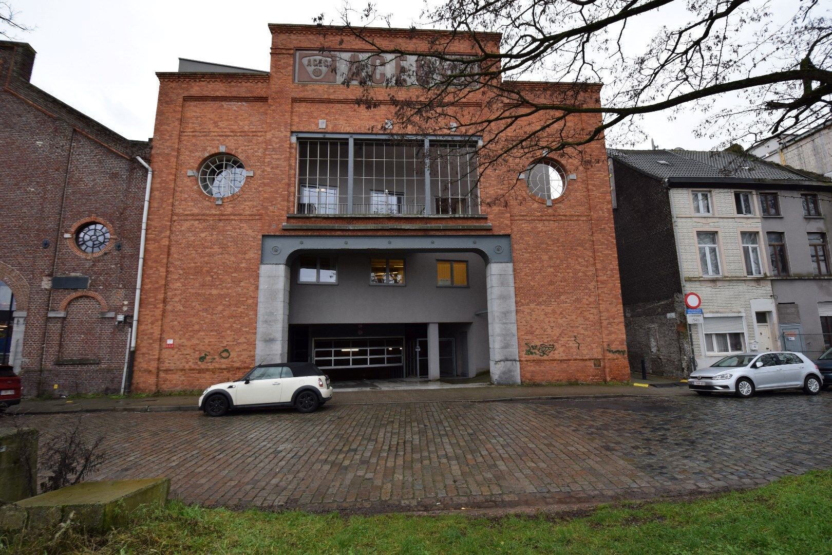 Ondergrondse afgesloten parking aan Dok Noord foto 1