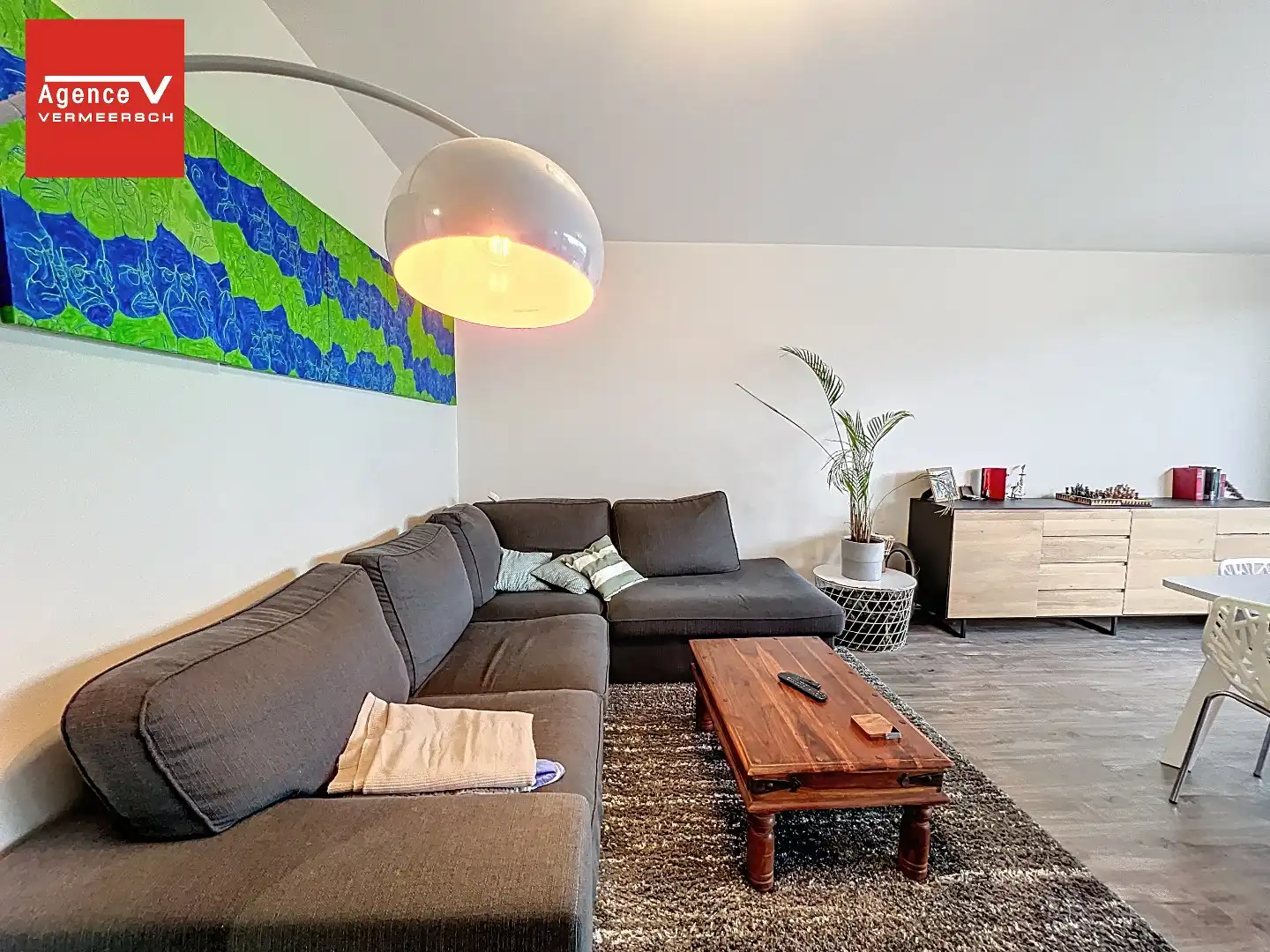 Ruim instapklaar 3 slkr appartement inclusief autostaanplaats in gebouw.  foto 4